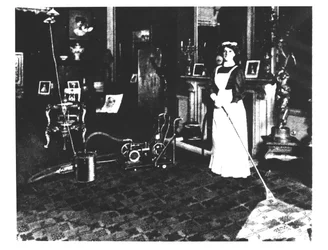Aspirapolvere al lavoro